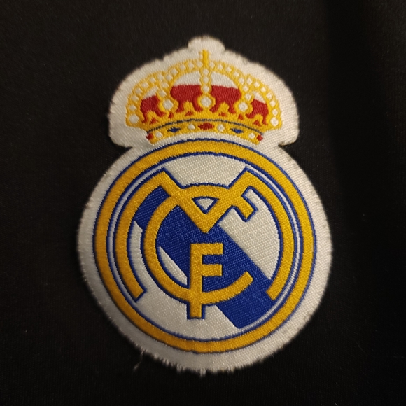 Adidas UEFA Champions League Real Madrid shirt, Large - Picture 3 of 4